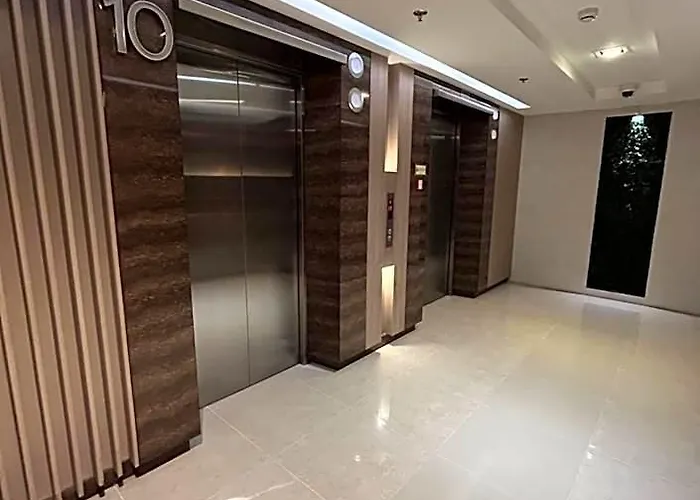 Santiorini At Shore Residences فندق 3*