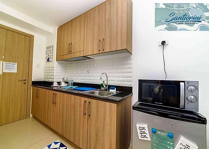 Santiorini At Shore Residences فندق