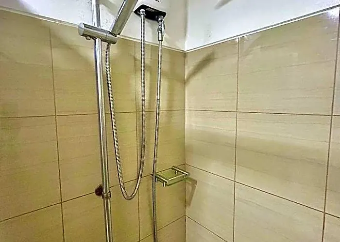 Santiorini At Shore Residences 3*