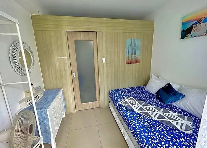 Santiorini At Shore Residences فندق 3*