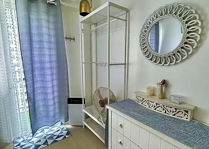 Santiorini At Shore Residences مانيلا