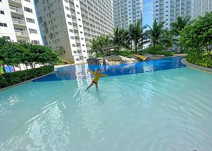 Santiorini At Shore Residences 3*