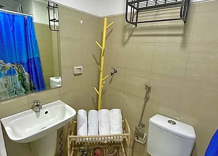 فندق Santiorini At Shore Residences مانيلا
